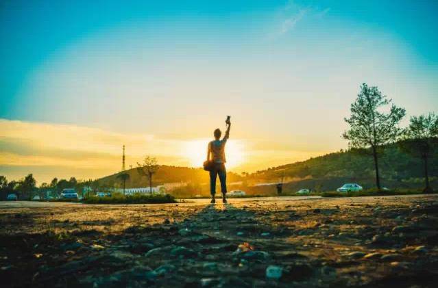 怎样去韩国留学研究生?韩国留学读研值得吗?