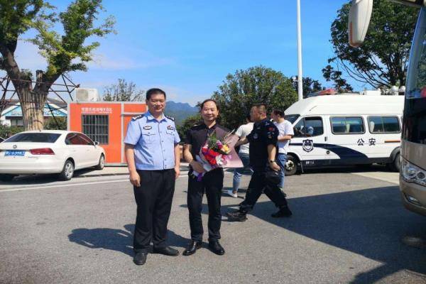 河南省洛阳市栾川县公安干警,电信诈骗犯罪的克星_手机搜狐网
