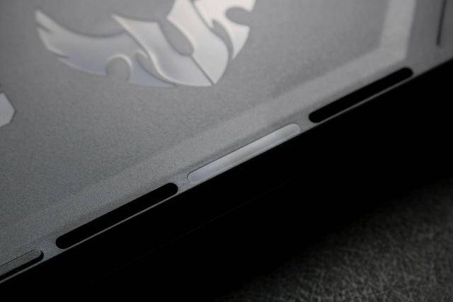 在浴缸里打游戏不是梦?TUF K7光轴机械键盘游