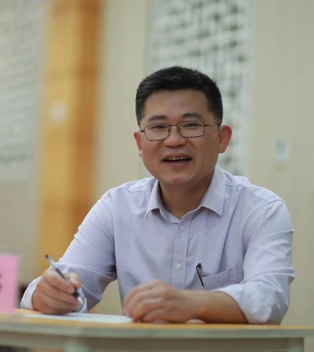 无问西东——刘坚华01放弃,既是遍历归来的路,又是重登旅程的路,又是