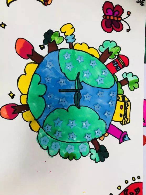 五颜六色的创意与梦想——义乌枫叶国际学校纽扣画拓展课