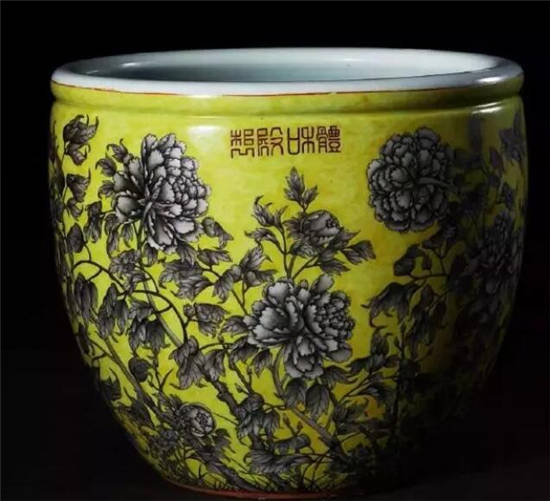 2019新华春拍-清光绪牡丹图大缸拍得140万（附本场部分拍品记录）_搜狐网