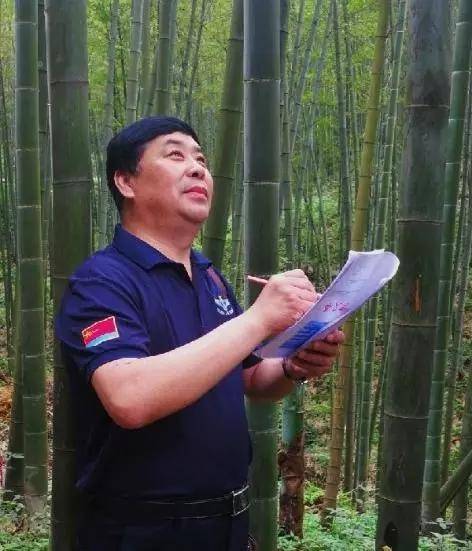 书画家石会臣一一气势磅礴 笔精墨妙 作品赏析