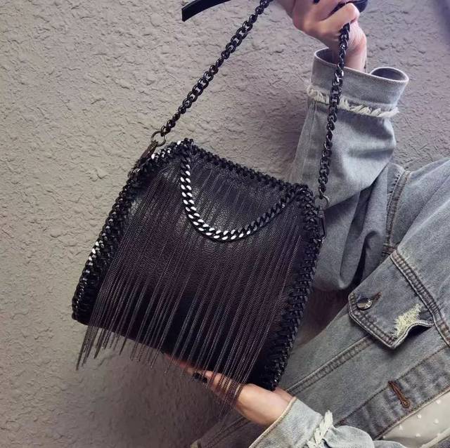 【中央天街】four k 箱包新店开业,初来乍到福利不少