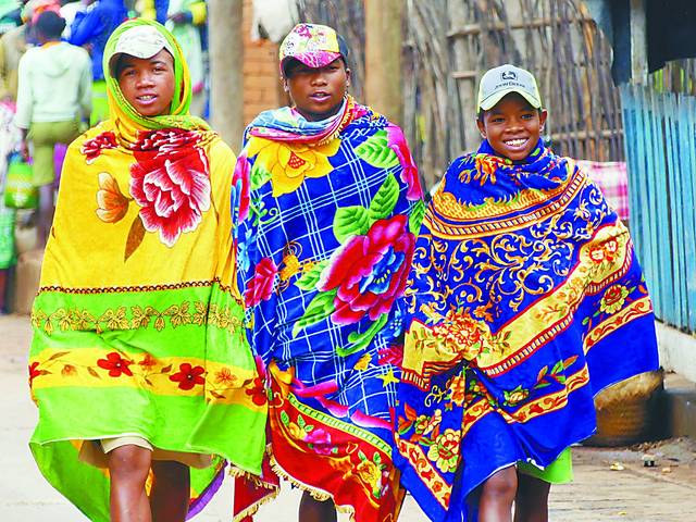 马达加斯加传统服饰图片