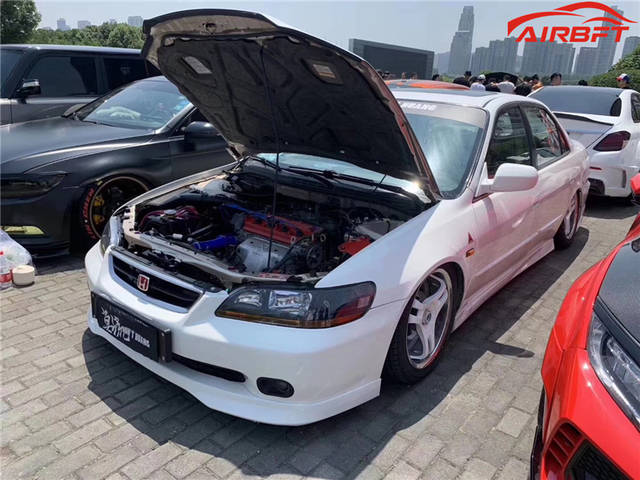 【改装鉴赏】六代雅阁气动避震低趴改装风格让经典永不显老