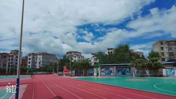 亲爱的平南镇中学,您是我一生最美丽的相遇