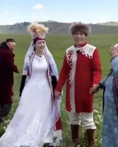 向华强家里有多富?郭碧婷喜欢养小动物,向太直