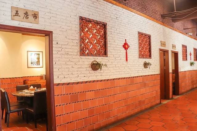 3年前,它从潮汕来到了泉州,装修上融合了闽南古厝元素,难怪来到这里