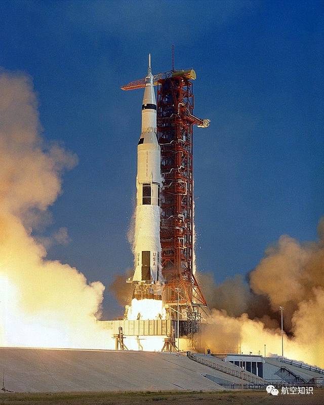 50年前的今天,1969年7月16日,三位执行阿波罗11号(apollo 11)任务的