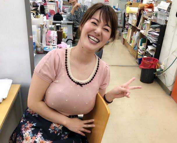 130斤的胖阿姨体质强过小姑娘竟能跑完马拉松全程