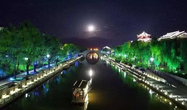 月亮与火，西昌月亮女儿酒店带你走进彝族火把狂欢_搜狐网