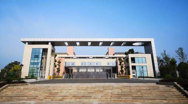 厚德博学进而不已十堰市郧阳区一中举办青少年卓越领袖特训营