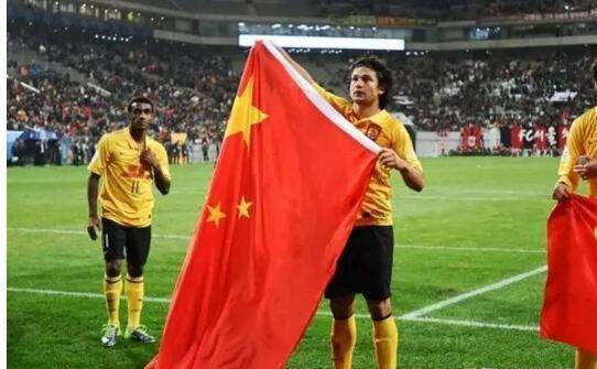 为什么韩国和日本球迷都怕中国归化外籍球员?