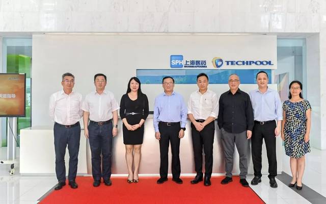 上实集团党委书记,董事长沈晓初一行赴上药天普,上药厦中考察调研