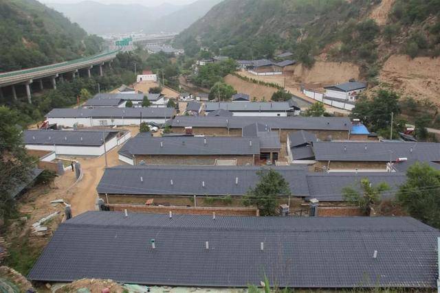 对照过去我认不出了你 ——安塞区沿河湾镇白家沟村着力改善人居环境