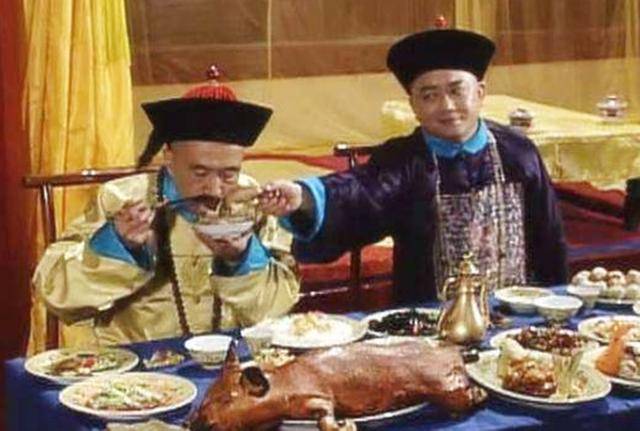 刘墉为什么叫刘罗锅?他真对和珅恨之入骨吗