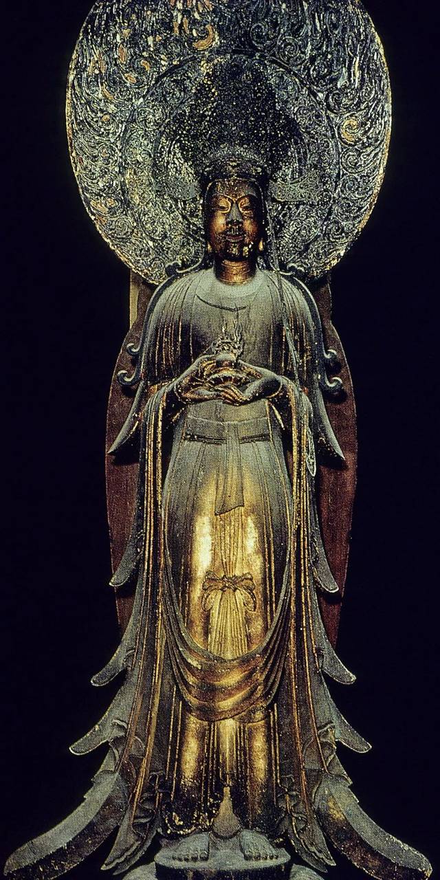 比如枥木中禅寺就供奉着千手观音菩萨,东京浅草寺则有圣观音菩萨,东京