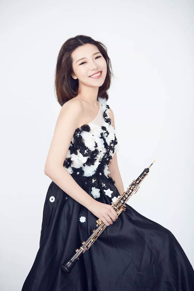 双簧管演奏家 王旭