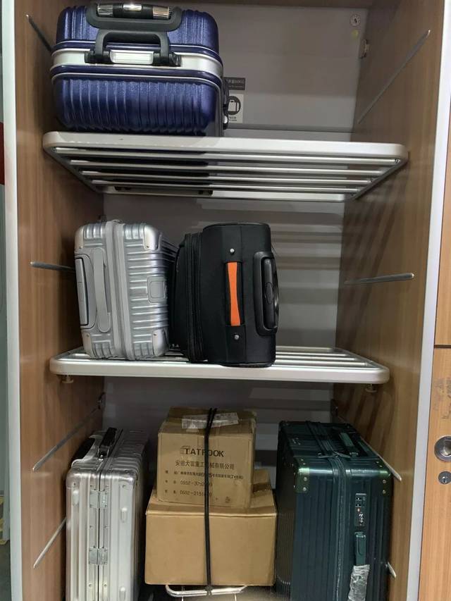 高铁上行李到底该放哪?可能有你想不到的地方!