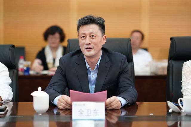 强强联手,聚焦大健康——上药药材与绿地康养举行战略合作签约仪式