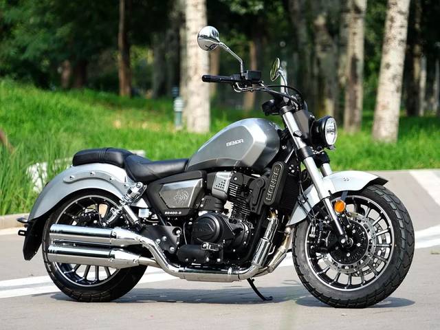 默默进步的国产巡航车试驾国四奔达box400abs版