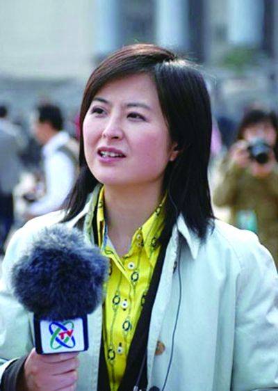 张泉灵晒爱子近照感叹"长大了" 网友点赞"像妈妈"