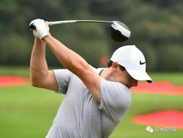 怎样打高尔夫球能再远10码?记住这三个挥杆技巧!