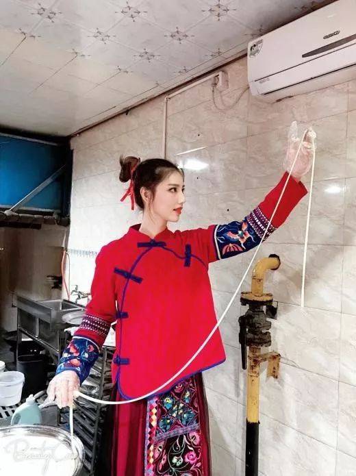 技术型颜值担当——一根面西施