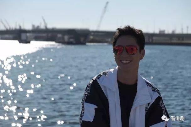 冇读过大学 "朱凌凌"吴伟豪望重拾书包