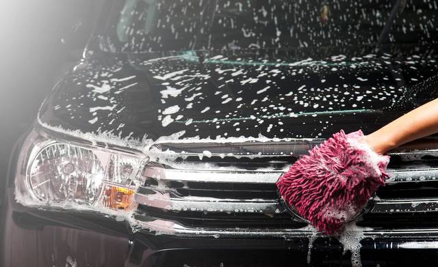 汽车精洗!9.9元抢购名流汽车俱乐部汽车精洗一次!