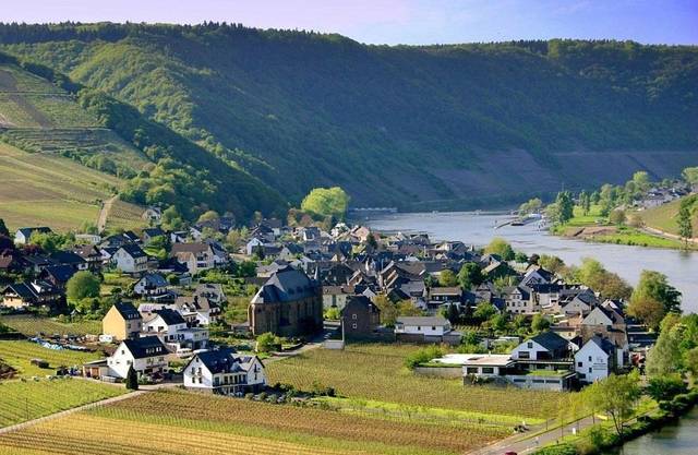 农村篇:看一下国外(德国)的农村,真的向往呀,美的很!