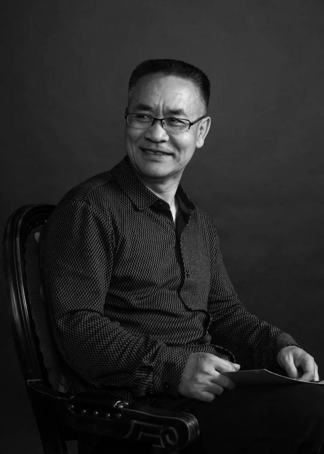 石舒清:诗是我的高邻,短篇小说像我极亲近的人 | 花城文学奖提名作品