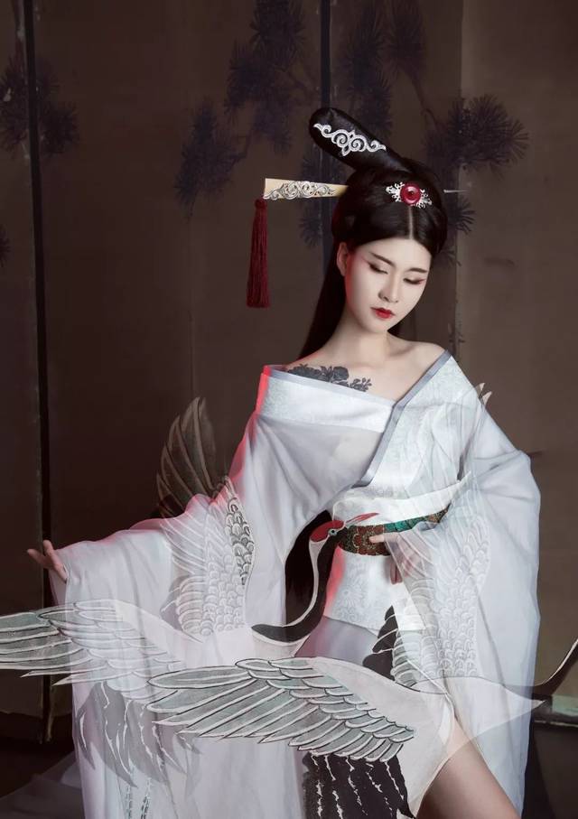 结婚登记照：记录爱与浪漫的瞬间