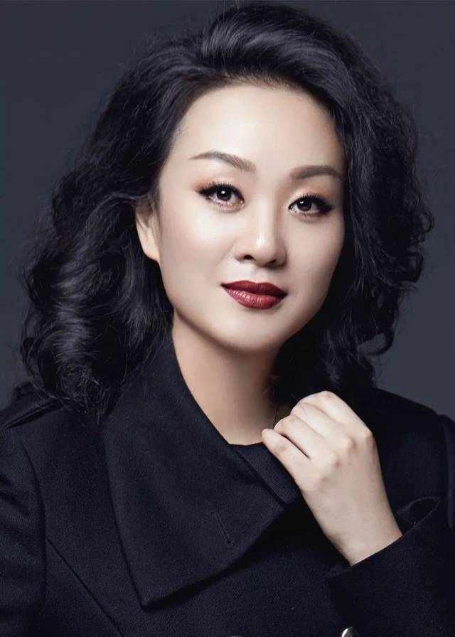 独家专访|著名戏曲节目主持人江南-这个世上只有喜爱戏曲和不知道自己