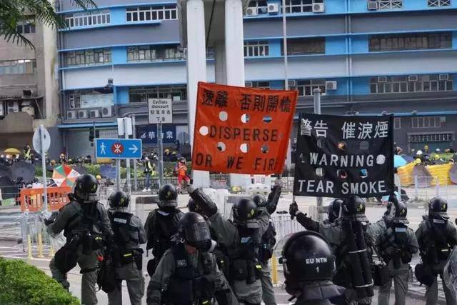 元朗复仇者联盟别逗了昨天香港的街头对峙再次说明一件事