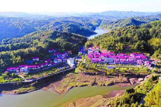 武平县东留镇新中村大力推进美丽乡村建设