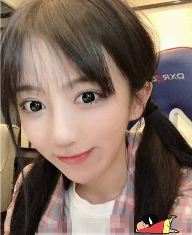 呆妹儿力证老女人颜值大方晒证件照这长相就是校花