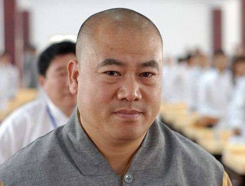 少林高僧涉黑被抓对待假和尚假道士必须用重锤打击
