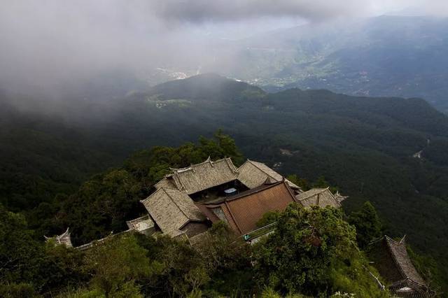 佛教靈山雞足山最美最清涼的季節來了,走,朝山避暑去