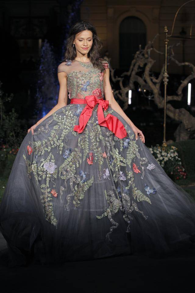 马萨切 marchesa 2020春夏高定秀赏析 | 巴塞罗那婚纱周集锦