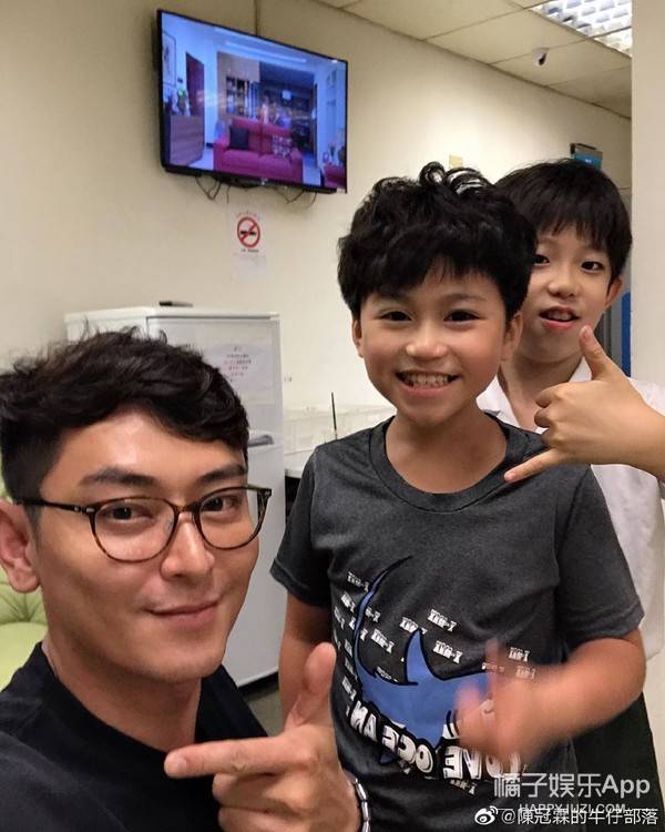 还记得何润东版梁祝里的马文才吗他现在长这样