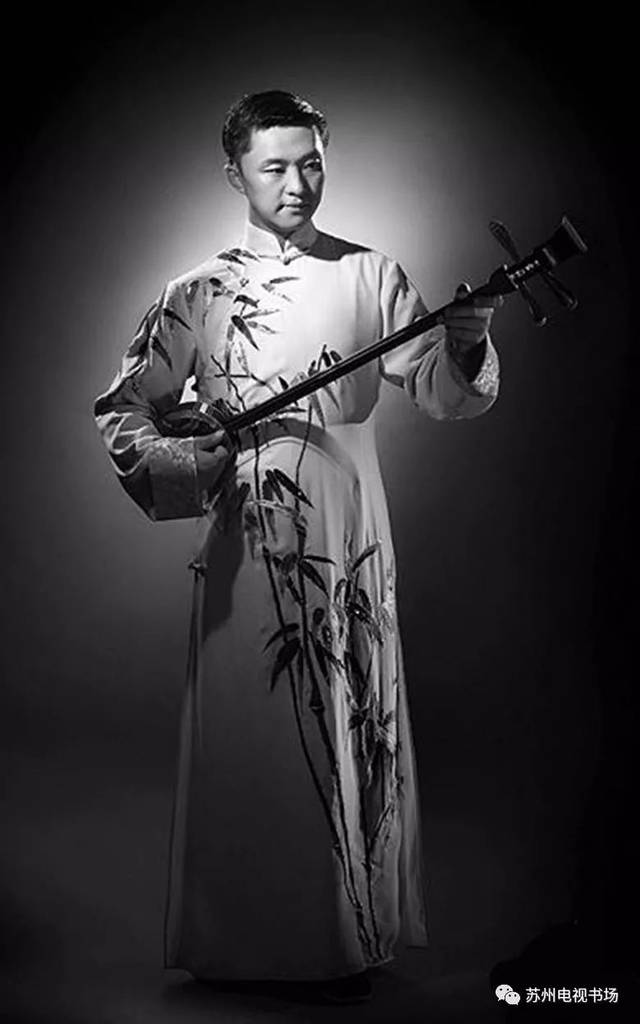 著名滑稽戏表演艺术家顾芗