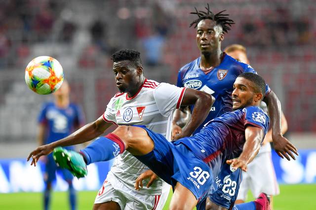 足球——欧罗巴联赛资格赛:都灵晋级