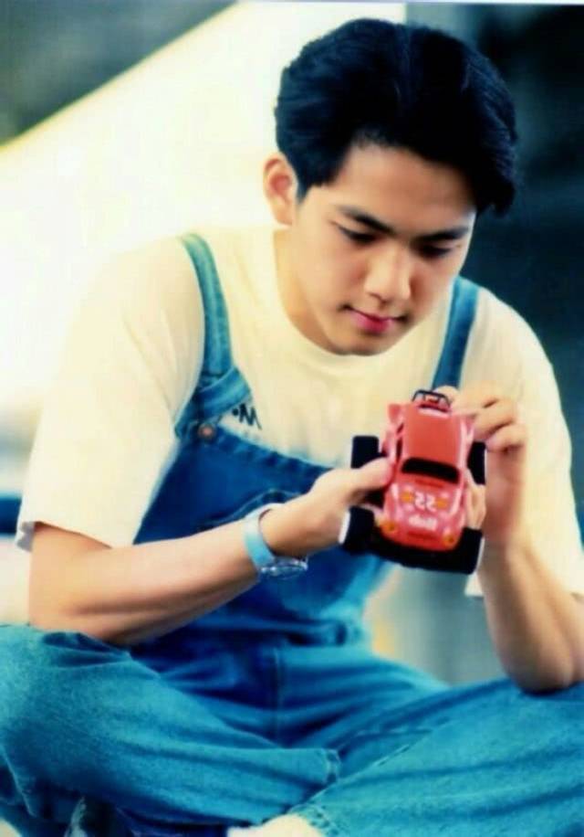 这么嫩的钟汉良你见过吗?_手机搜狐网