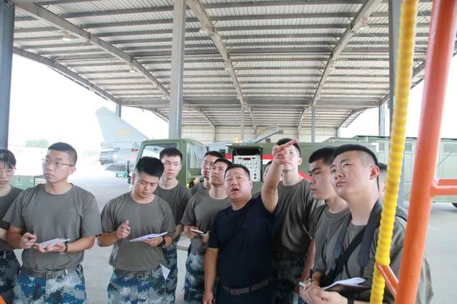 士官学校跟飞学习|熔炉淬火方成钢