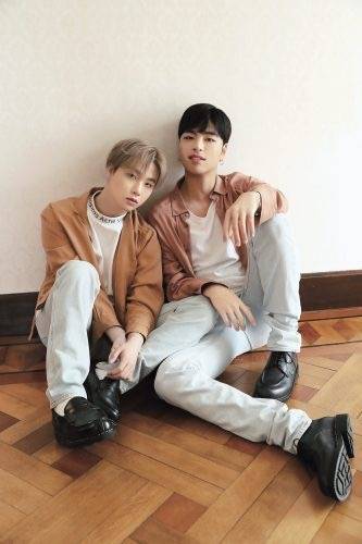 ikon大哥金振焕和具晙会登上了cancam杂志九月号了!