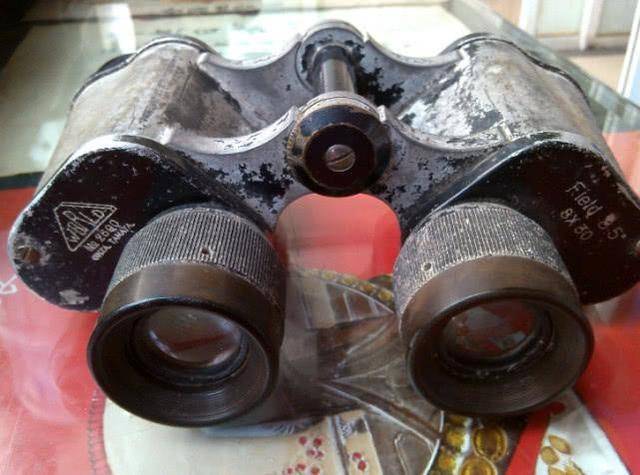 军用望远镜都是几倍的越战中炮兵常用这种望远镜看越南女兵