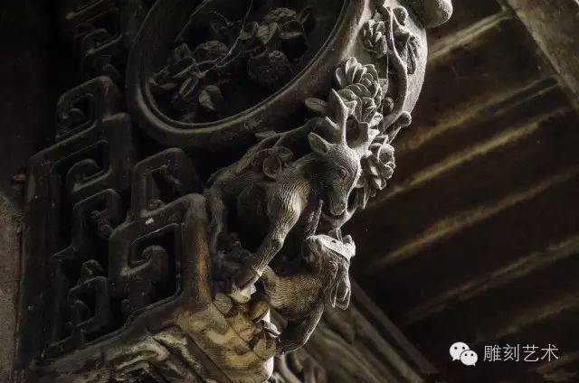 中国木彫 中国東陽木雕 （中国語版・一部英語） 金柏松 編著 中国東陽木雕 （中国語版・一部英語） 金柏松 編著 出版社
