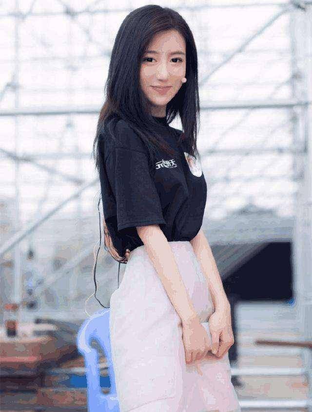 170脸150的身高呆妹儿cj线下气质全无不如猎游妹子大胆